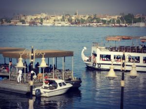 Traverser le Nil en Ferry à Louxor