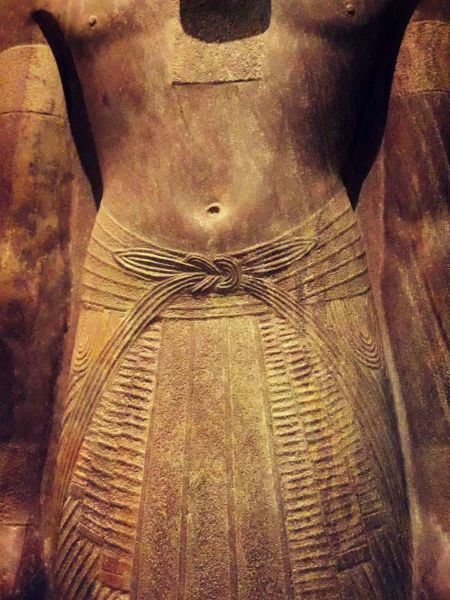 visiter le musée de Louxor : guide pratique - salle de la cachette : statue d'Amenophis III