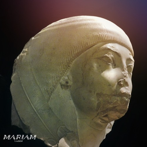 statuaire du musée de Louxor : tête de nakhtmin