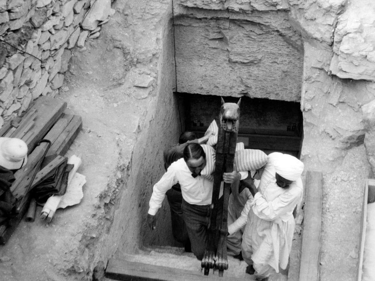 dégagement de la tombe de Toutankhamon par H. Carter