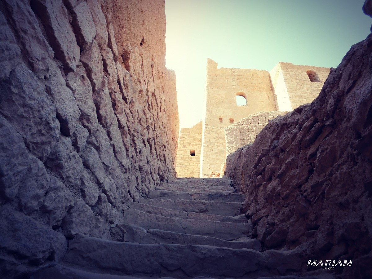 excursion - balade en bateau sur le Nil à Assouan : visite du monastère chrétien saint siméon