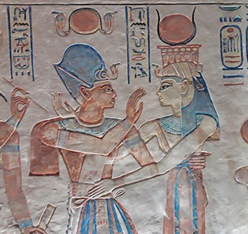 découverte approfondie de la Rive Ouest de Louxor : excursion 1 journée : vallée des Reines