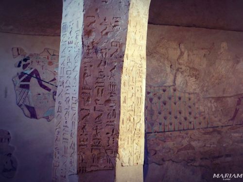 excursions hors de sentiers battus : tombes du Moalla