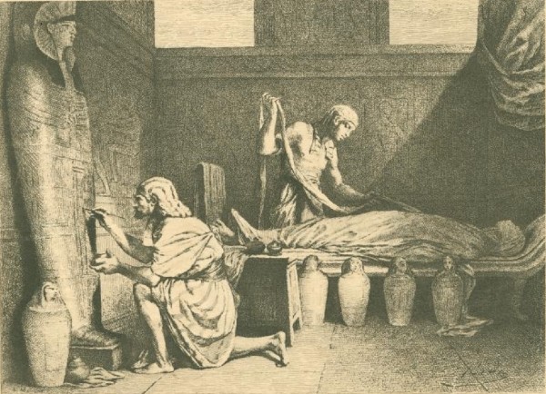 Lithographie en couleurs de Peter Jackson représentant un atelier d'embaumement égyptien, avec des embaumeurs s'affairant autour de corps allongés sur des tables, entourés d'outils et de bandelettes.