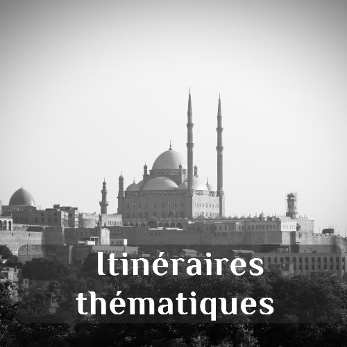 Itinéraires thématiques avec chauffeur au Caire : circuits structurés pour découvrir le Caire islamique, le Caire copte ou les deux en une journée