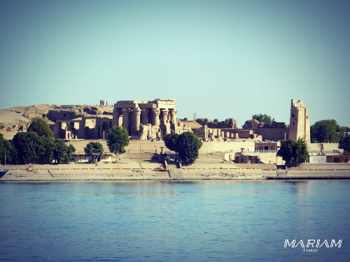 excursion guidée au temple de Kom Ombo lors de votre croisière en dahabeya entre Louxor et Assouan