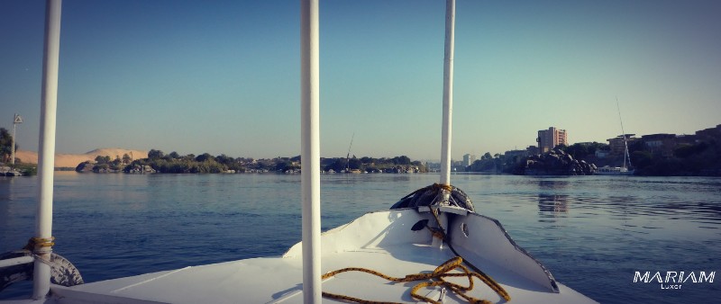 Bateau à moteur pour les excursions vers les sites et felouque pour les balades au coucher du soleil, deux façons de naviguer sur le Nil à Assouan